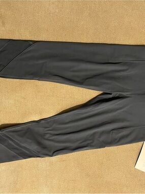 Sleek Black Athletic Leggings